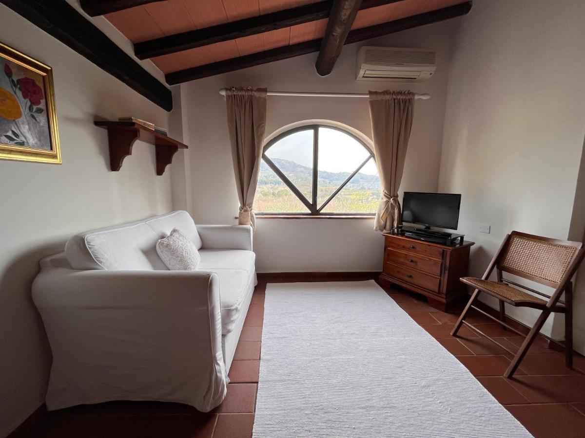 Casa Del Pino Bed and Breakfast Borgo a Buggiano Exteriör bild
