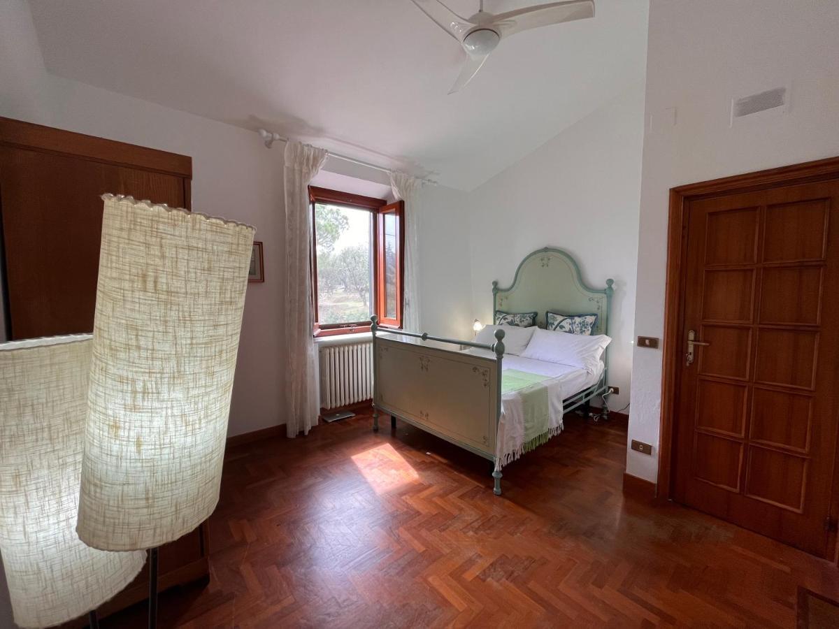 Casa Del Pino Bed and Breakfast Borgo a Buggiano Exteriör bild