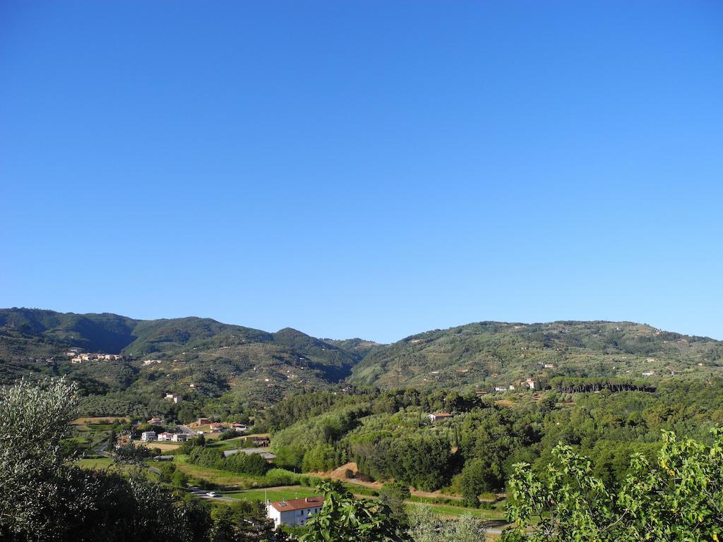 Casa Del Pino Bed and Breakfast Borgo a Buggiano Exteriör bild
